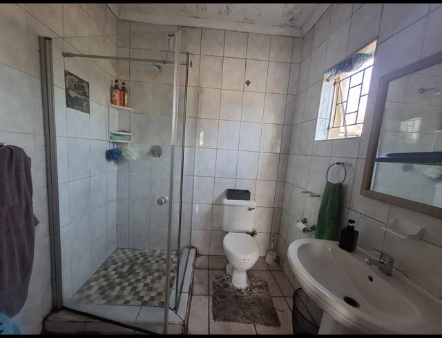 3 BEDROOM HOUSE FOR SALE IN STRUBENVALE